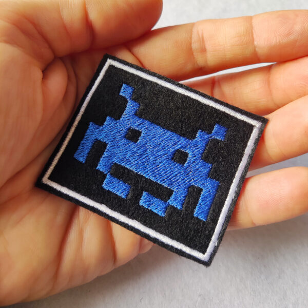 Bling Handmade, Space Invaders Patches, Space Invaders, Embroidered, Patch, Arcade, Iron-On, Taito, Arcade, Neo Geo, neogeo, Nintendo, Sega, Playstation, Atari, Jamma, Gaming, Videogame, Videogames, Pixel, Art, Patches, Embroidery, Bordados, Handmade, Emblems, Emblema, Applique, Pin, Badges, Uniform, Hat, Backpack, Clothing, Clothes, Velcro, Jackets, Gifts, Jeans