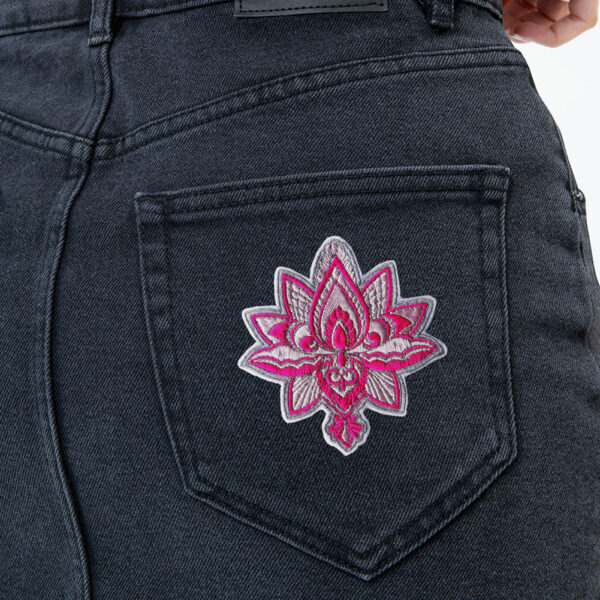 Bling! Handmade, Lotus Patch Flower, Lotus Patch, Flower, Nelumbo nucifera, Nelumbo, Mistic, Nature, Mandala, Symbol, Magic, Beauty, Patches, Embroidery, Bordados, Handmade, Emblems, Emblema, Applique, Pin, Badges, Uniform, Hat, Backpack, Clothing, Clothes, Velcro, Jackets, Gifts, Jeans