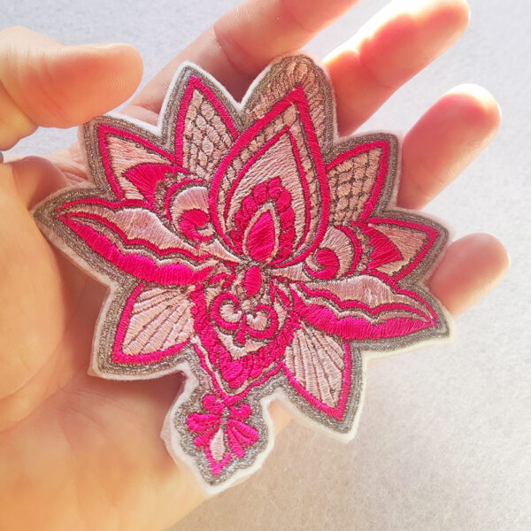 Bling! Handmade, Lotus Patch Flower, Lotus Patch, Flower, Nelumbo nucifera, Nelumbo, Mistic, Nature, Mandala, Symbol, Magic, Beauty, Patches, Embroidery, Bordados, Handmade, Emblems, Emblema, Applique, Pin, Badges, Uniform, Hat, Backpack, Clothing, Clothes, Velcro, Jackets, Gifts, Jeans