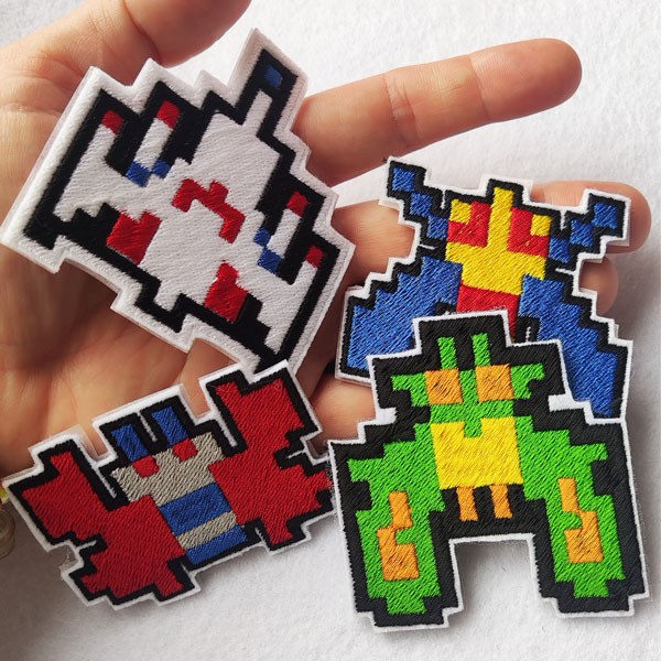 Bling Handmade, Galaga, Patch, Ships, Embroidered, Arcade, Iron-On, 8bits, Arcade, Neo Geo, neogeo, Nintendo, Sega, Playstation, Atari, Jamma, Gaming, Videogame, Videogames, Pixel, Art, Patches, Embroidery, Bordados, Handmade, Emblems, Emblema, Applique, Pin, Badges, Uniform, Hat, Backpack, Clothing, Clothes, Velcro, Jackets, Gifts, Jeans