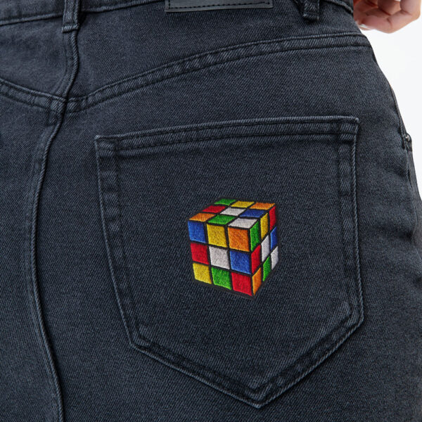 Bling Handmade, Rubik's Cube, Patch, Embroidered, Iron-On, Ernő Rubik, Magic Cube, Toy, Polyhedron, Geometric, Geometry, Mathematics Maths, Matematica, Technology, Science, Patches, Embroidery, Bordados, Handmade, Emblems, Emblema, Applique, Pin, Badges, Uniform, Hat, Backpack, Clothing, Clothes, Velcro, Jackets, Gifts, Jeans